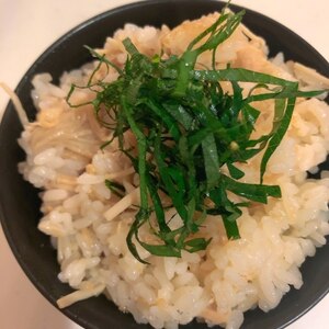 白だしで簡単♪梅とツナの炊き込みご飯